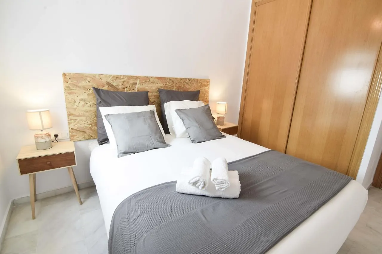 P&P Apartaments Carrera De Capuchinos Málaga